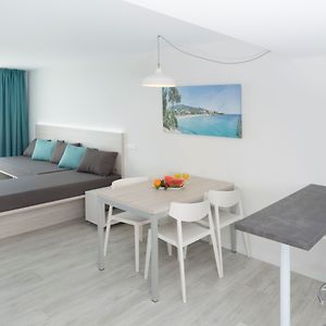 Appartement à 2 Chambres à Coucher